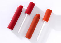 Красный штейновый цвет 5мл опорожняет форму цилиндра контейнеров лоска губы легкую для того чтобы снести